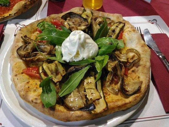 La Mantinera Pizzeria
